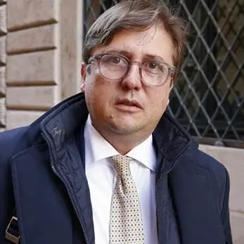 Blitz del presidente della commissione Sanità al Senato all’ospedale di Cosenza