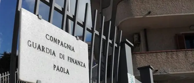 Evasione fiscale, nei guai società cosentina produttrice di acqua e bevande
