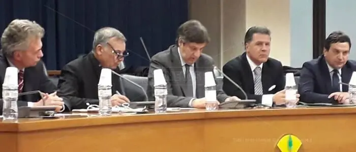 Regione, l'appello del centrodestra: «Oliverio si dimetta e si torni al voto il 26 maggio»