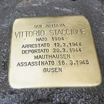 Pietra d'inciampo per il calciatore antifascista del Cosenza deportato
