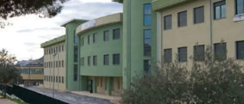 Insulti e offese dell’insegnante agli alunni, la sospensione arriva per la dirigente