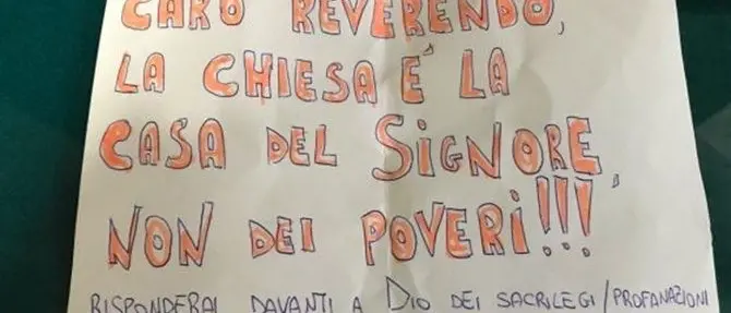 Minacciato il prete che accoglie i poveri nella basilica di Sant'Eustachio