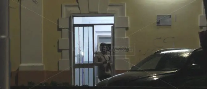 Catanzaro, prostituzione alla stazione ferroviaria. I residenti: «Lo sanno tutti»