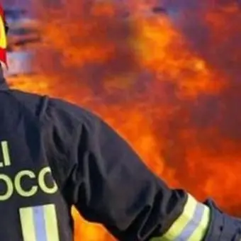 Alto Tirreno, la criminalità rialza testa: in fiamme due villette a Sangineto