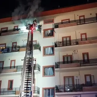 In fiamme un'abitazione di Catanzaro