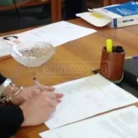 Vibo, l’era Costa finisce in anticipo. Dimissioni in massa dei consiglieri