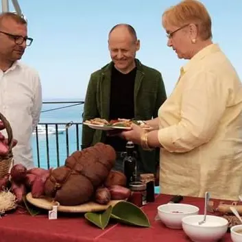 A New York Lidia Bastianich lancia i viaggi del gusto in Calabria