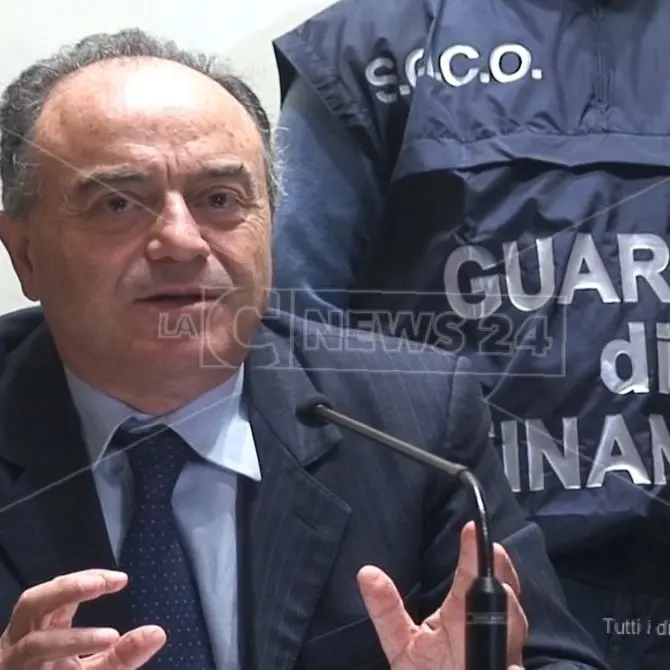 Gratteri ribadisce: «Continuate ad inondarci di denunce»