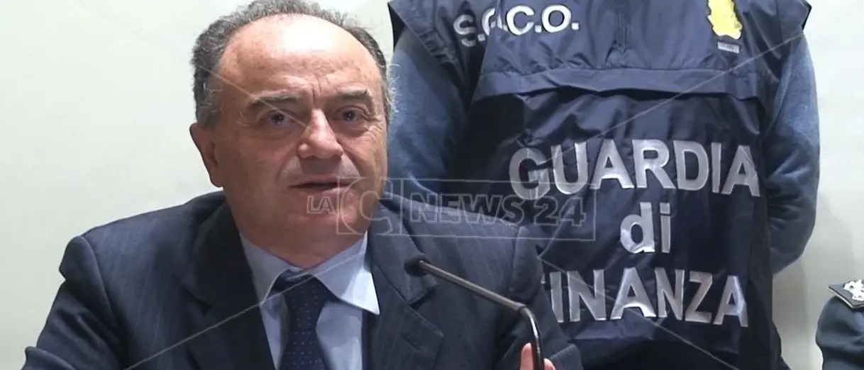 Gratteri ribadisce: «Continuate ad inondarci di denunce»