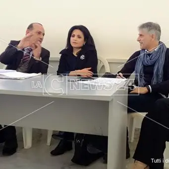 Lamezia, i dirigenti del Comune incrociano le braccia