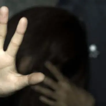 Massacrata di botte dal compagno ora teme per la sua vita e per quella dei figli
