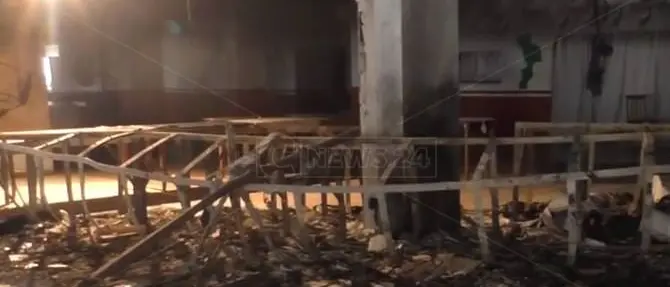 Due incendi in dieci giorni, l'attività rischia di chiudere i battenti