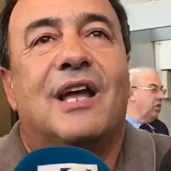 Migranti, Lucano attacca: «Non c'è pietà da parte di chi ci governa, è come Pinochet»