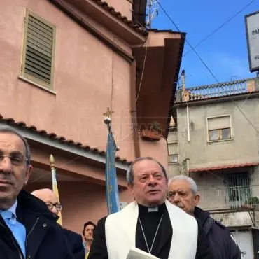 San Luca omaggia padre Stefano De Fiores, intitolata una via