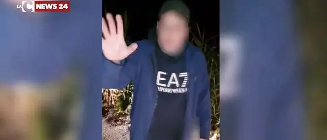 Il “bastonatore” di Vibo rompe un’altra ruota nella stessa buca