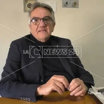 Reggio, Dattola: «Ma che saluto fascista, ho usato la sinistra»