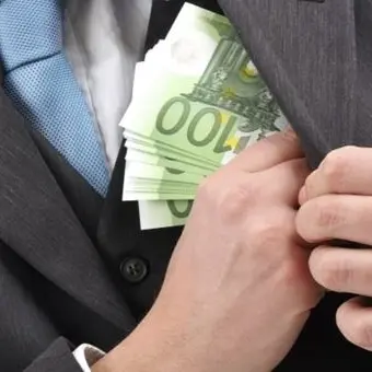 Corruzione sul Tirreno cosentino: in attesa del prossimo blitz i politici si vedono a cena