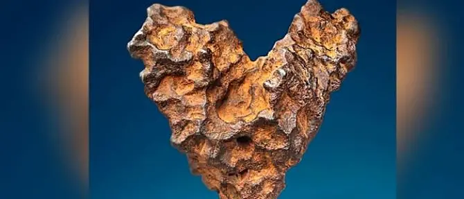 Un meteorite a forma di cuore sarà venduto all’asta per San Valentino