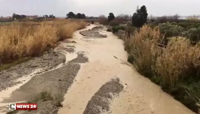 Il maltempo sferza la Calabria: famiglia evacuata nel Reggino