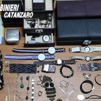 Catanzaro, refurtiva rinvenuta in un alloggio di viale Isonzo