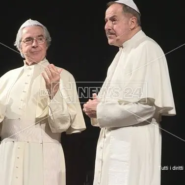Lo show di Lopez e Solenghi non delude il pubblico