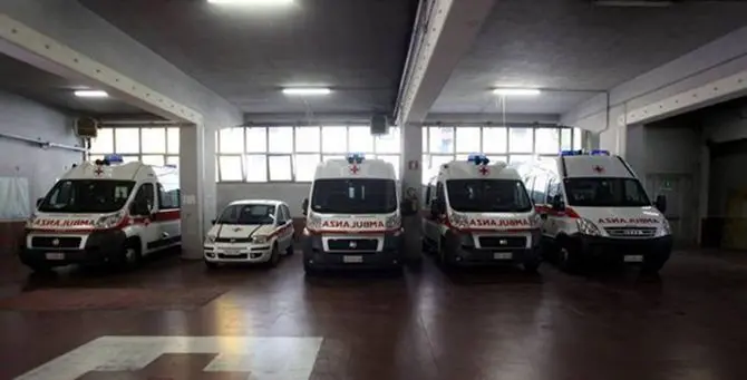 «Le ambulanze del 118 in Calabria?. Nuove di zecca giacciono nei garage delle Asp»