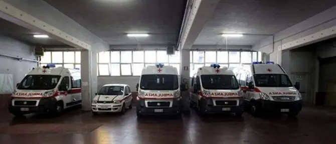 «Le ambulanze del 118 in Calabria?. Nuove di zecca giacciono nei garage delle Asp»
