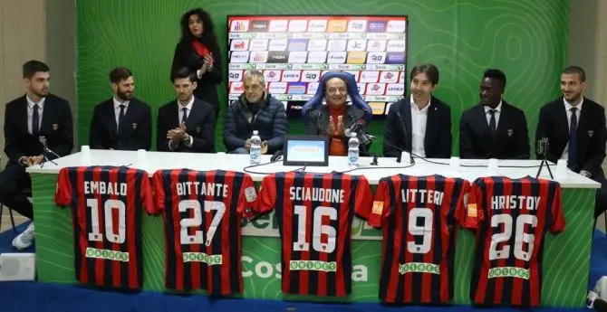 Il Cosenza Calcio presenta i nuovi acquisti