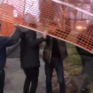 Cosenza, i “No metro” ancora sul piede di guerra: protesta in centro