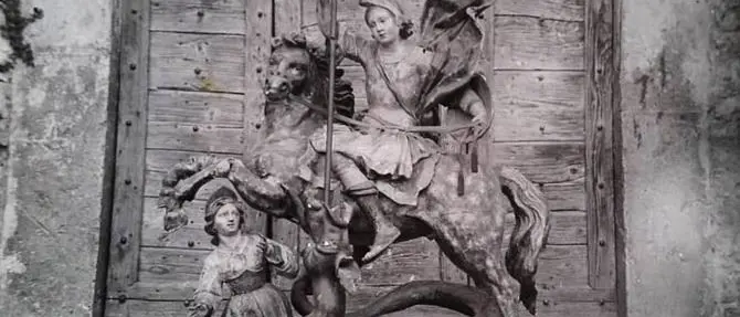 La storia del cavallo di legno troppo “dotato” che scandalizzò i pizzitani