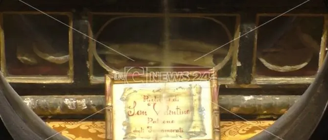 Belvedere, si rinnova l’amore di fronte alle spoglie di San Valentino