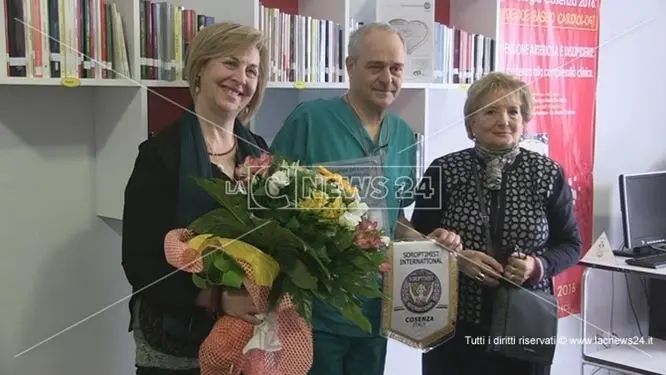 Scaffale del cuore, l'ospedale di Cosenza si apre alla lettura