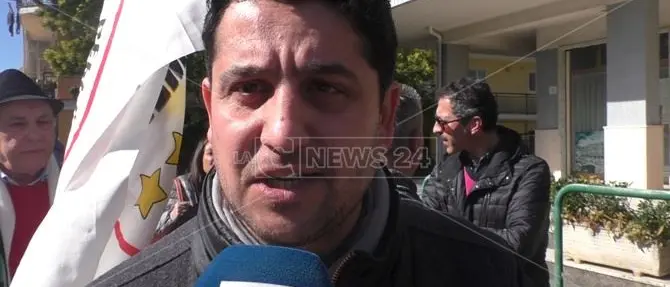 Scalea, marcia di solidarietà per il consigliere comunale aggredito