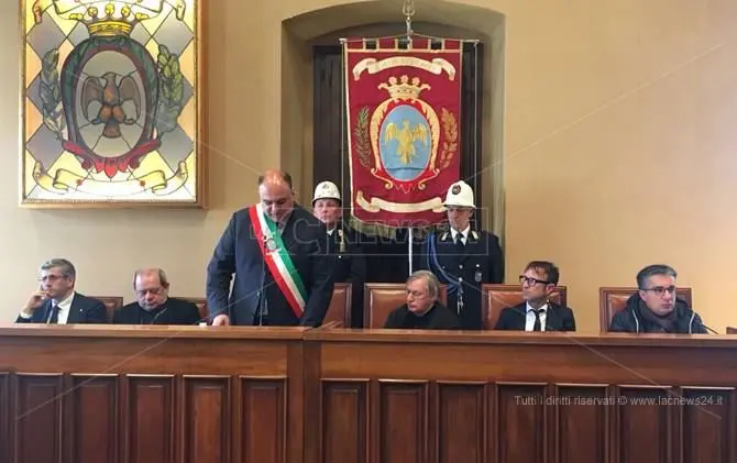 Locri, opposizione all'attacco: «Dal sindaco atteggiamenti indecorosi»