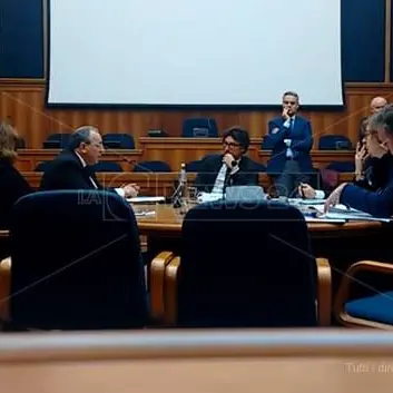 Porto di Gioia Tauro, 120 milioni da investire e stop ai licenziamenti ma il sit-in continua