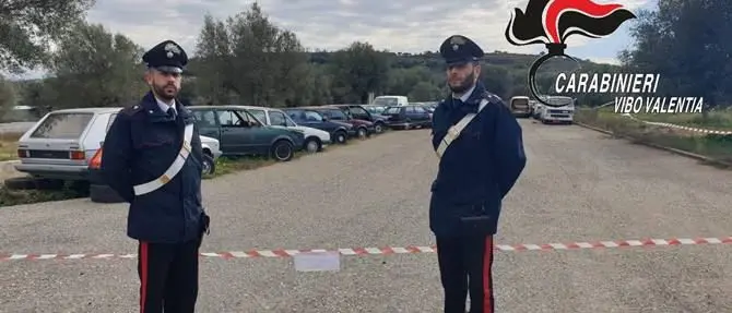 Scoperto “cimitero di auto” abusivo a Limbadi, una denuncia