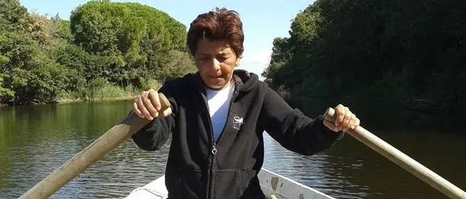 Regala la sua casa ai migranti dopo il rogo nella baraccopoli: «Aiutiamoli»