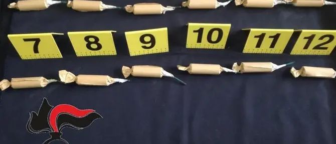 Bombe di carta, bottiglia con benzina e cartucce: tre denunce a Briatico