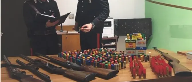 Scalea, armi e munizioni in casa: arrestata una 68enne