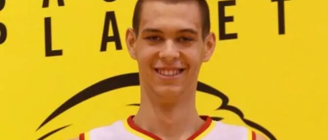 Basket, insulti razzisti contro giocatore del Catanzaro: sospeso atleta