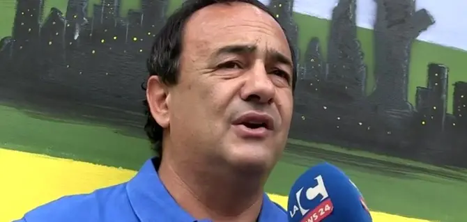 Mimmo Lucano in Procura: «Sono innocente». Atteso il verdetto della Cassazione