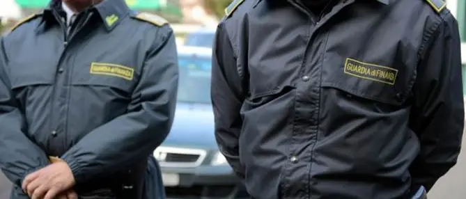 Blitz anti riciclaggio: quindici indagati in Veneto, Calabria e Sicilia