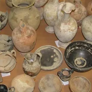 Traffico di reperti archeologici, otto rinvii a giudizio a Vibo