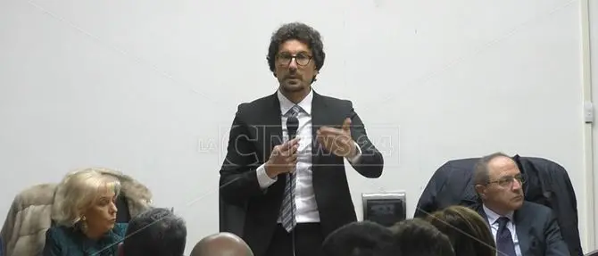 Toninelli a Corigliano-Rossano: «Meno Tav al Nord e più Frecce al Sud»