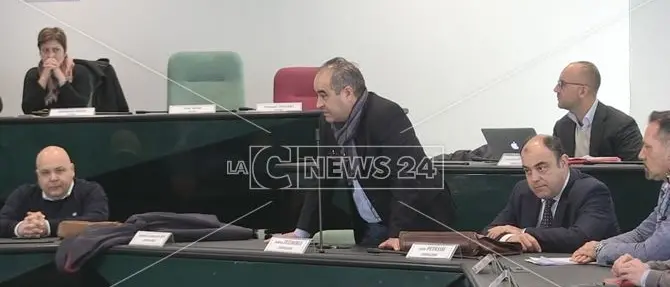 Marcello Manna senza maggioranza, crisi al comune di Rende