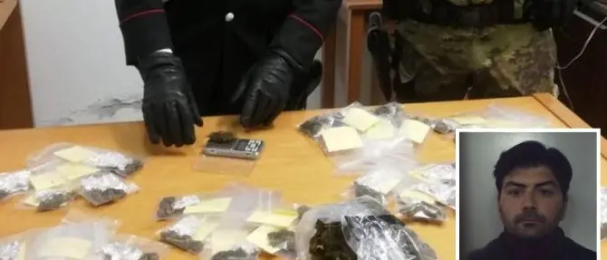 Droga ed esplosivi, fruttivendolo ai domiciliari a Roccella