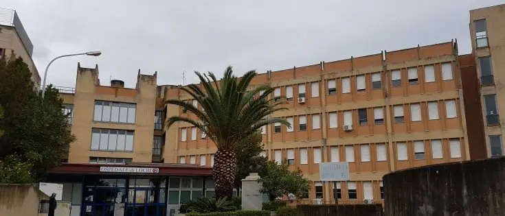 Ospedale Locri, Calabrese: «Una farsa». Rocca: «Qualcuno rema contro»