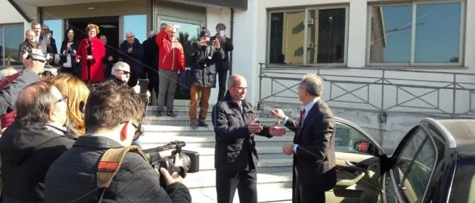 Lamezia, il ritorno del sindaco Mascaro in Comune dopo 15 mesi