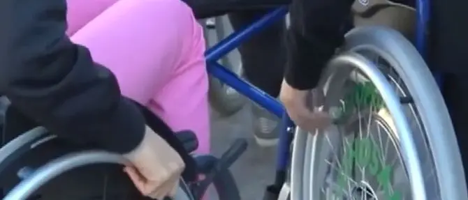 Senza stipendio da un anno, assistenza ai disabili a rischio