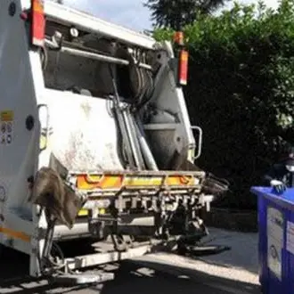 Caos rifiuti, la Regione diffida i Comuni: sette giorni o la paralisi